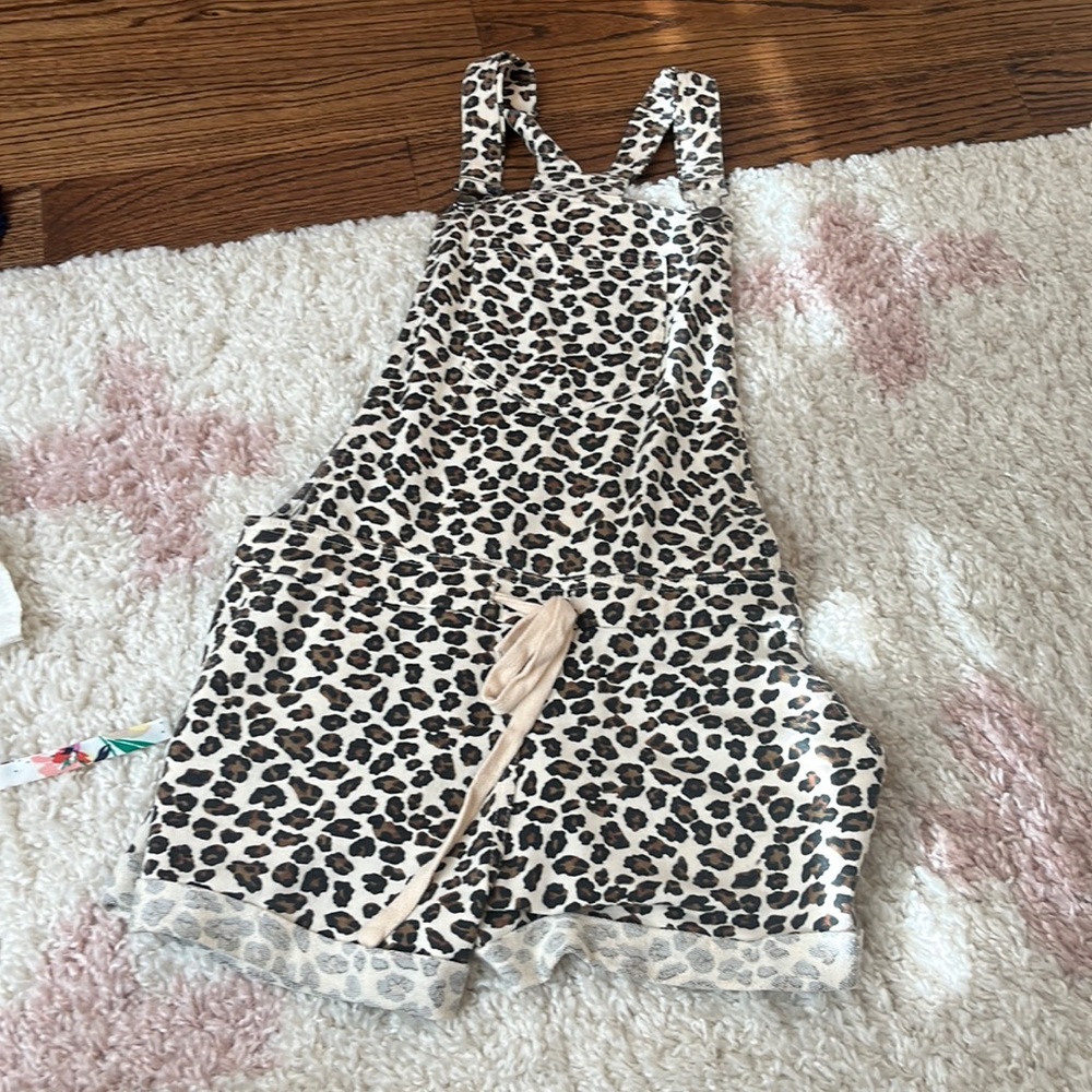 Altard State ! Leopard overalls with elastic waist and adjustable straps